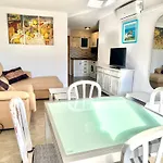 Two-bedroom With Seasonal Pool At Mobydick
