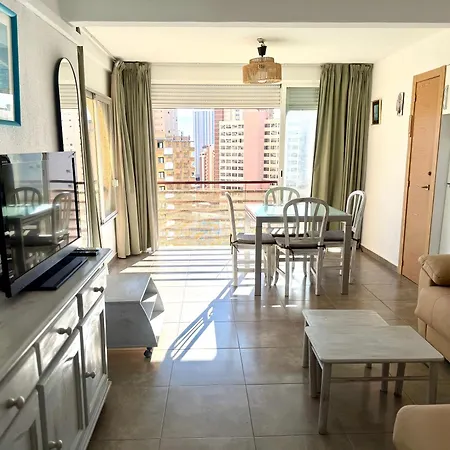 Two-bedroom With Seasonal Pool At Mobydick Benidorm
