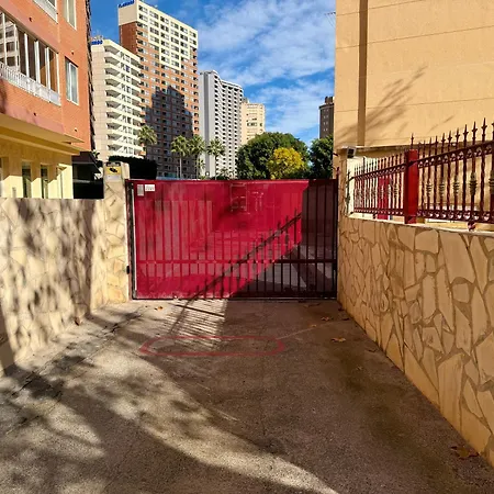 Two-bedroom With Seasonal Pool At Mobydick Apartamento Benidorm